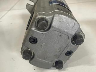 Bơm thủy lực xe nâng 3 tấn - 3
