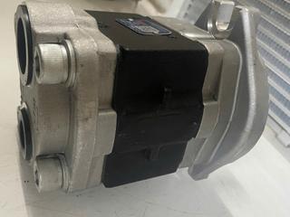 Bơm thủy lực xe nâng dầu - 2