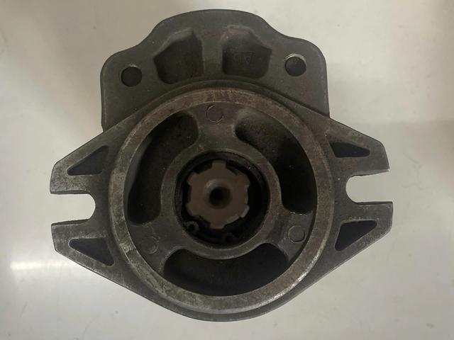 Bơm thủy lực xe nâng 3 tấn